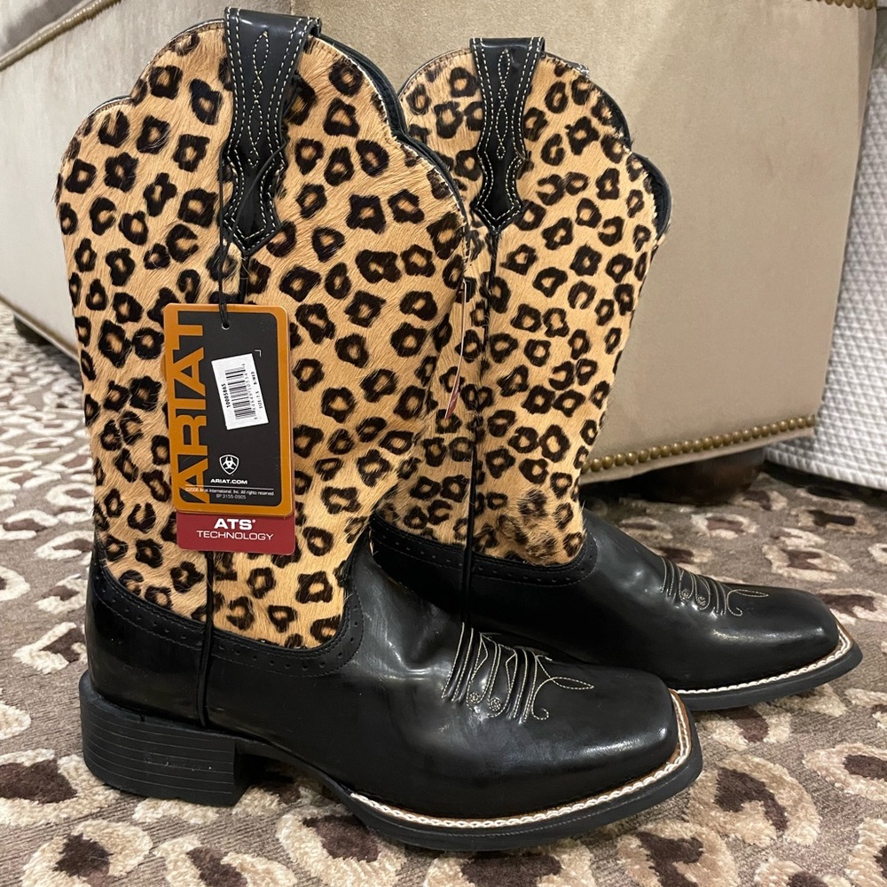 Brand new Ariat boots